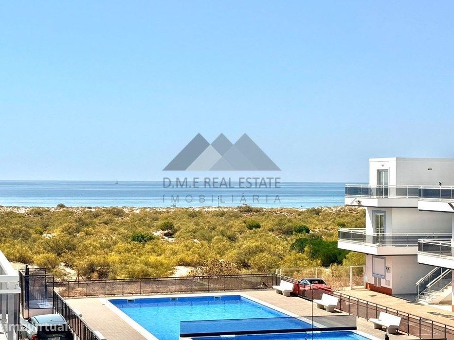 Apartamento T0+1 com Garagem e Acesso Direto à Praia - Manta Rota