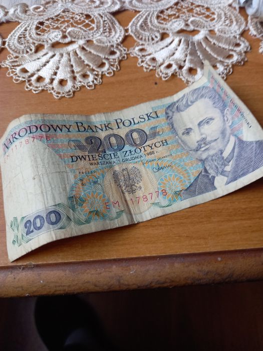 Banknot 200 zlotowy