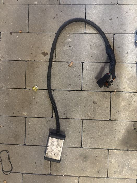 Samochodowa wiązka elektryczna z modułem rezystorem peszel