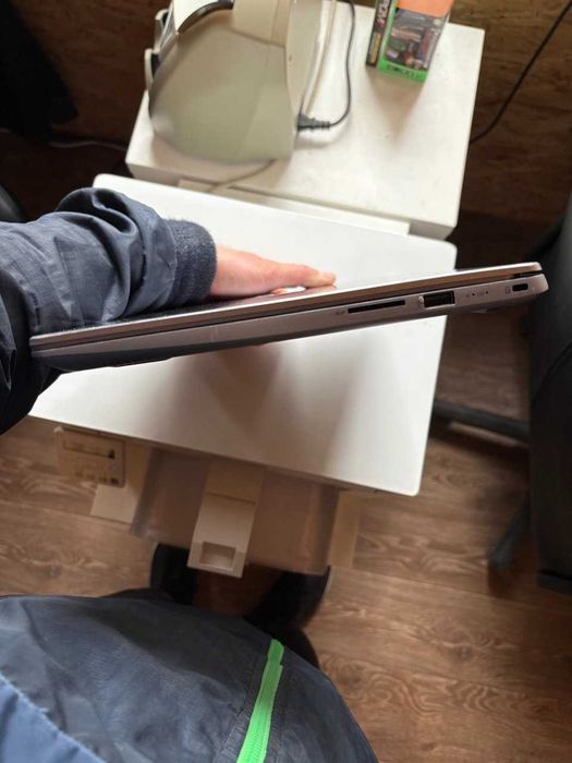 Легкий ноутбук в металевому корпусі Acer Swift б.у