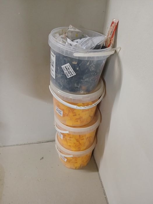 System poziomowania płytek solid