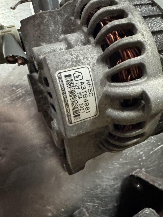 Генератор mazda 6 mazda mpv 2.0di RF5C A3TB4981