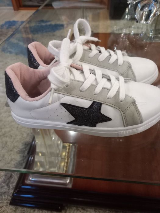 Продам кроссовки  детские