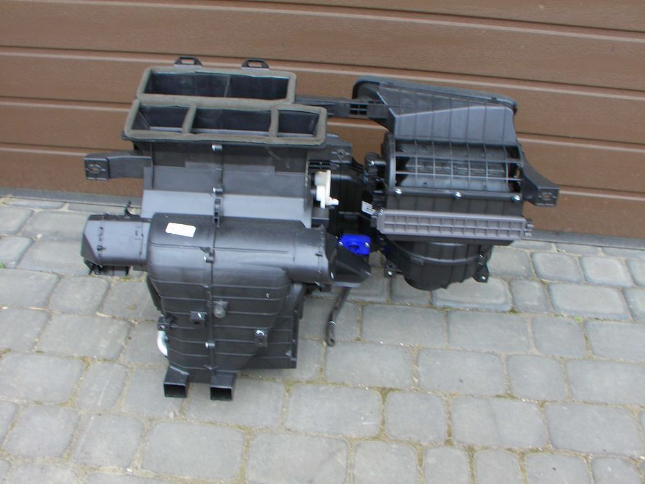 Hyundai bayon  nagrzewnica kompletna europa