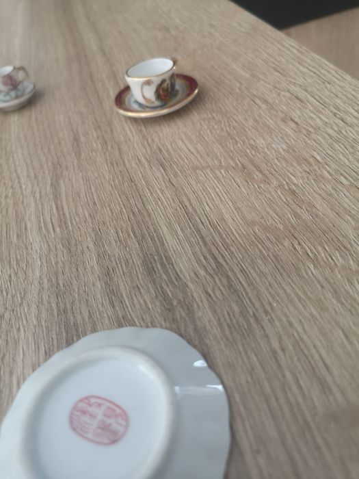 Miniaturas loiça antigas