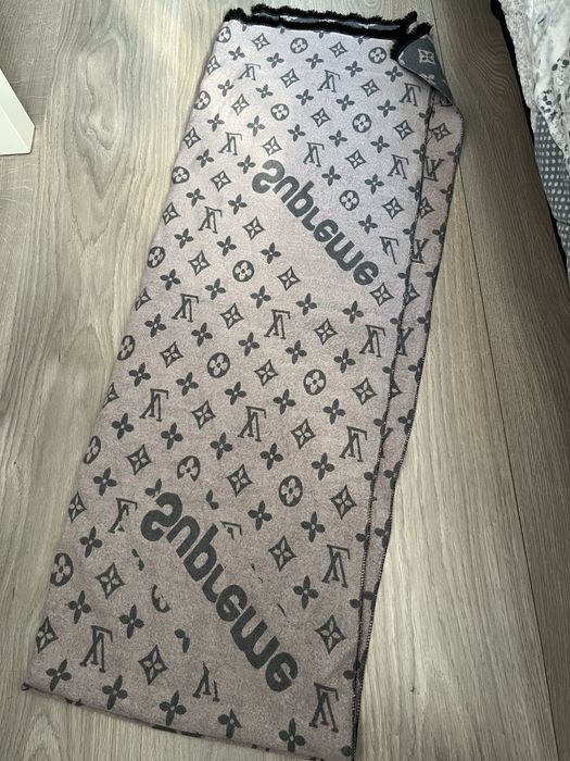 Szalik LV supreme