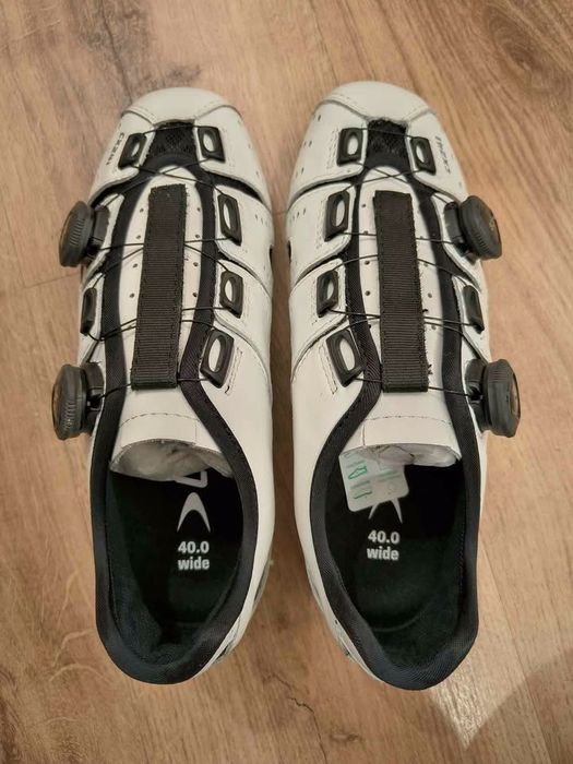 Sapatos de Ciclismo Lake CX241 Wide Carbon "Termo-moldáveis" Novos