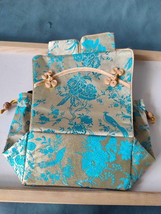 Torebka z koralików torba czarna saszetka kosmetyczka Chanel