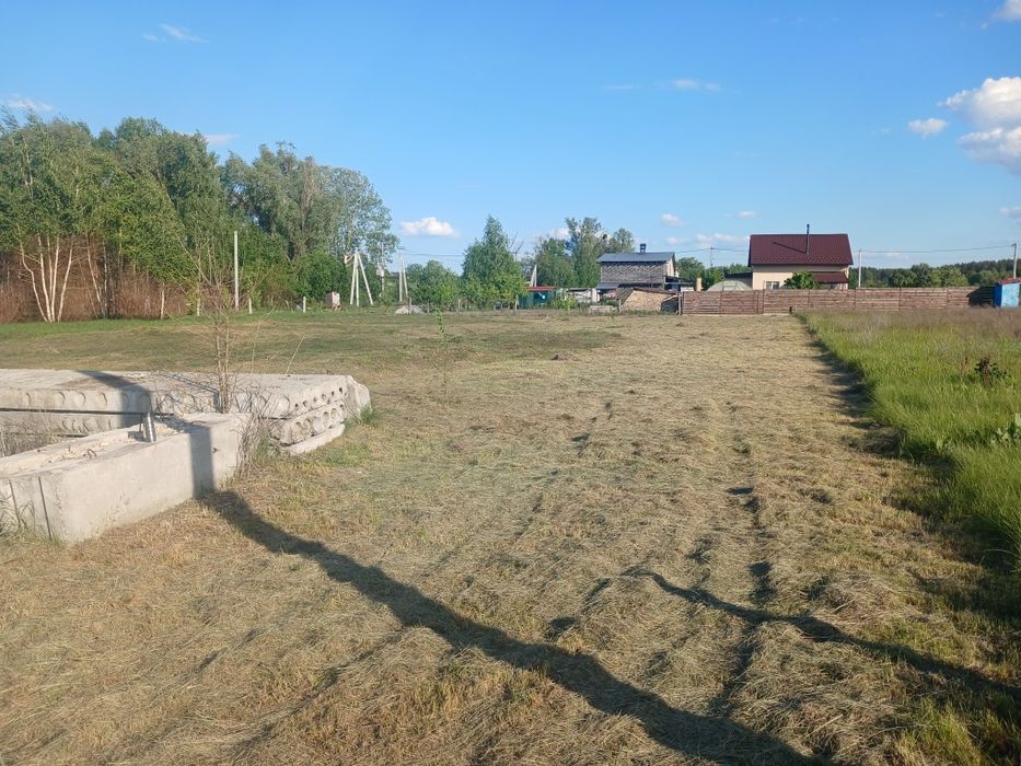 Продам земельну ділянку під будівництво.