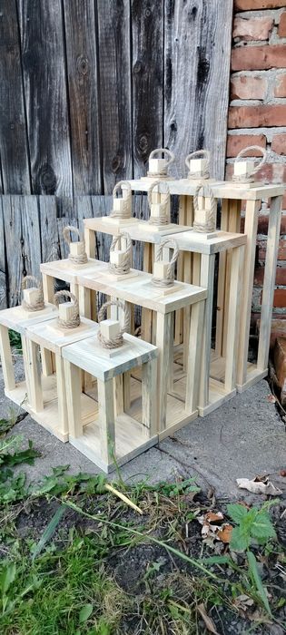 Drewniane, ozdobne lampiony