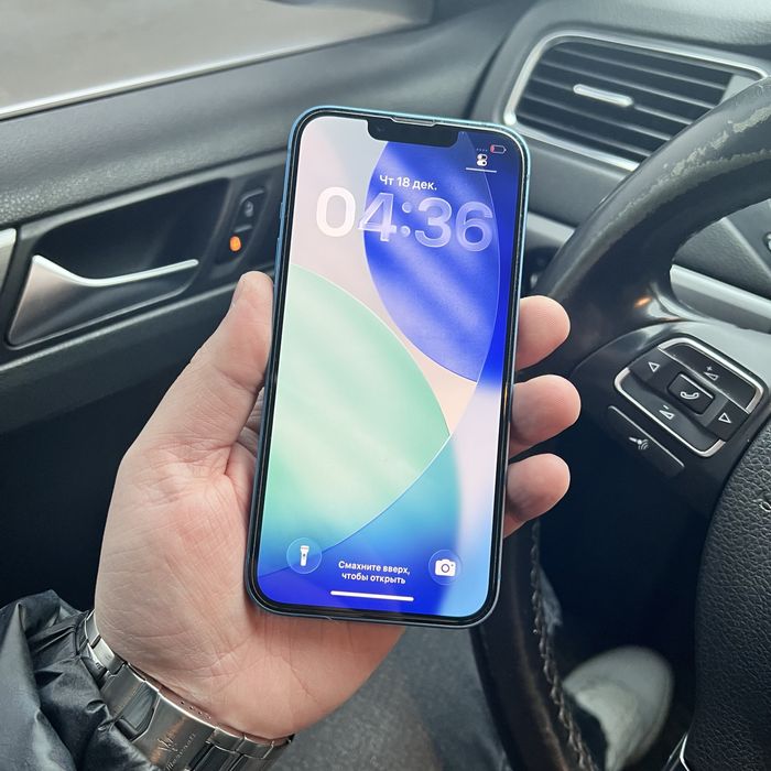 iPhone 13 256GB Blue