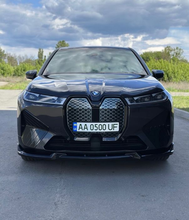 BMW ix40 на гарантії
