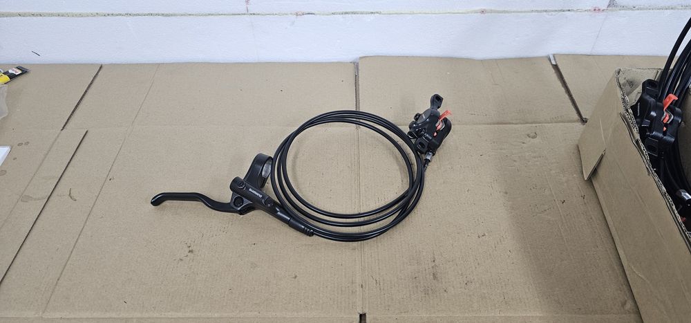 Nowy Tylny Hamulec Shimano BL-MT200