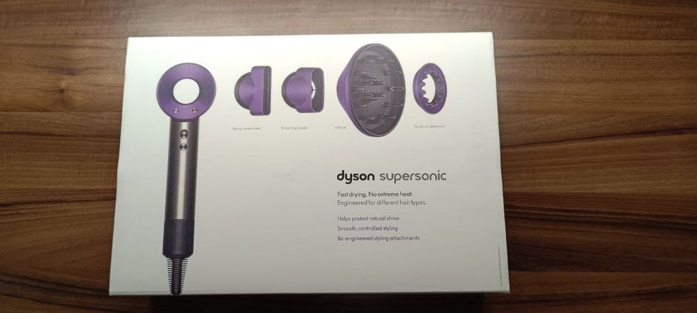 Фен  Dyson Supersonic