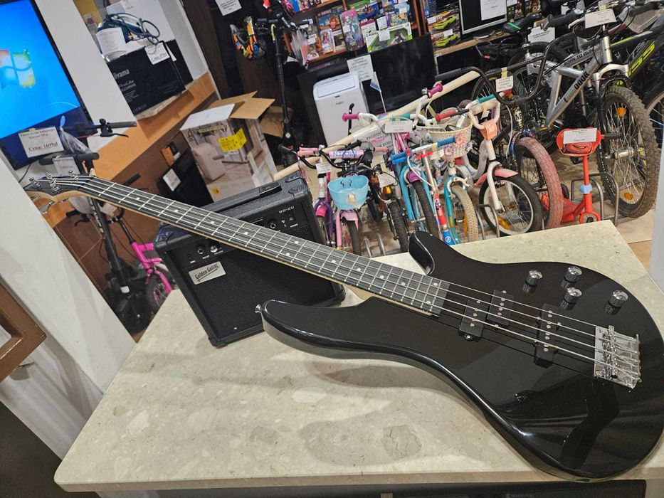 5003/25 Gitara basowa Golden guitar