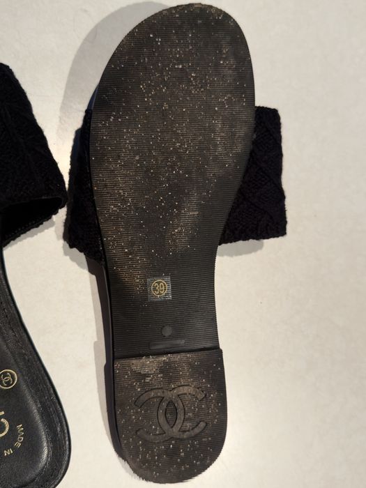 Chanel klapki czarne 38