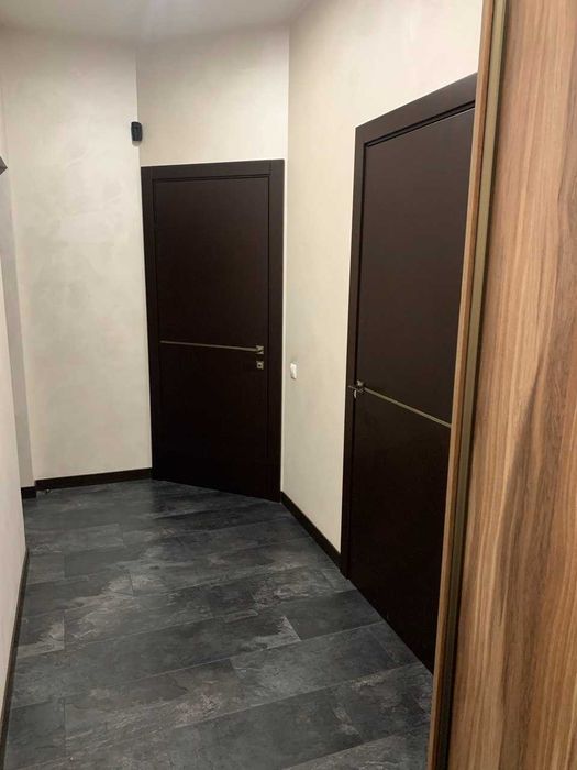 Продается 2-х ком квартира на 97 квартале проспект Университетский