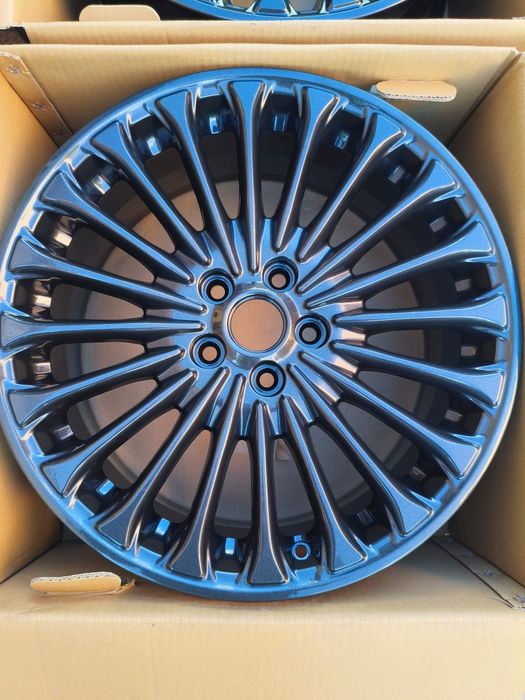 Felgi r18 oryginalne Ford super stan
