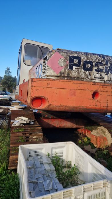 Giratória poclain 90 em excelente estado