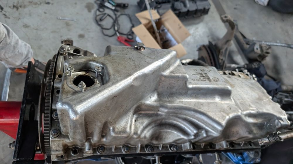 Піддон масляний n55  BMW F10 F01 F06 F07 N55