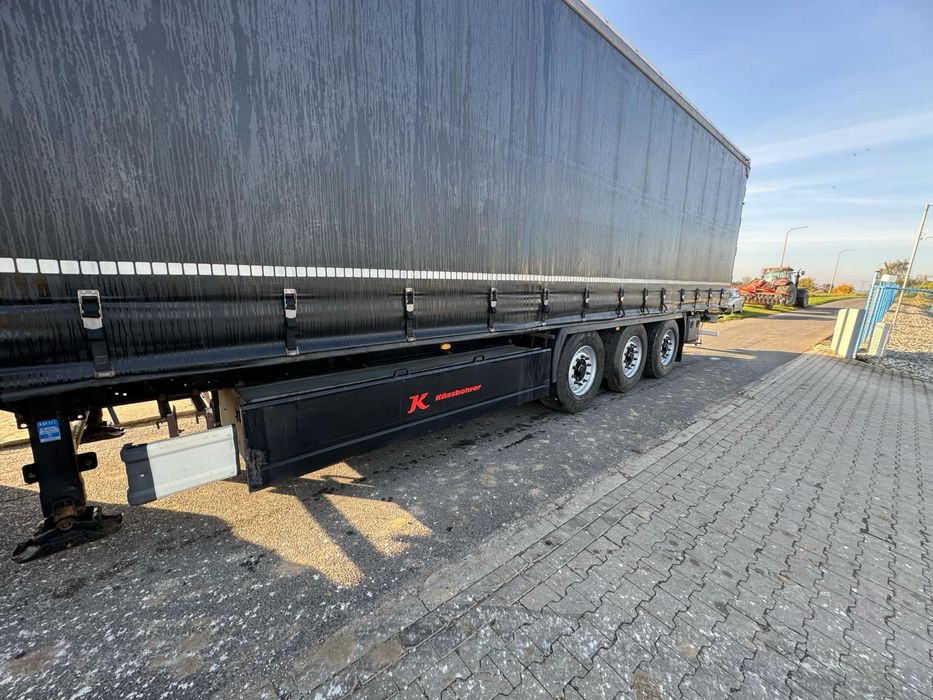 Naczepa firanka Kässbohrer