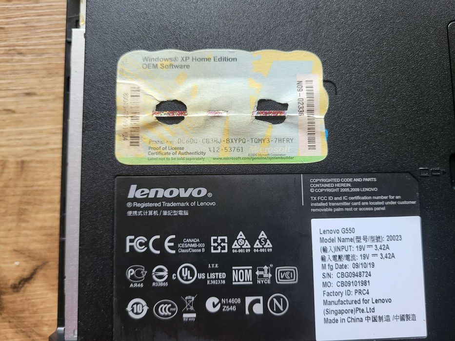 Laptop Lenovo g550 z zasilaczem