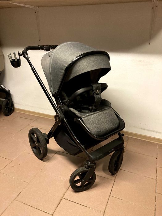 Wózek VENICCI Tinum Upline 2w1 / 3w1 / 4w1 z bazą Isofix
