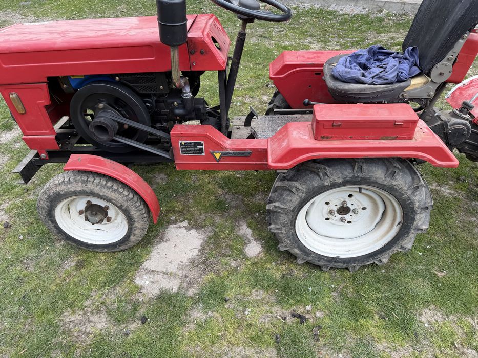 Продам тракторець