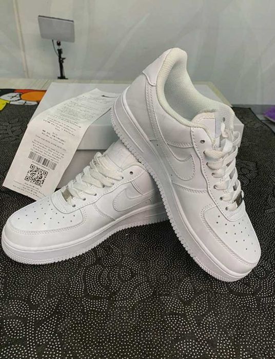 Damskie Nike Air Force 1 '07 w rozmiarze 38