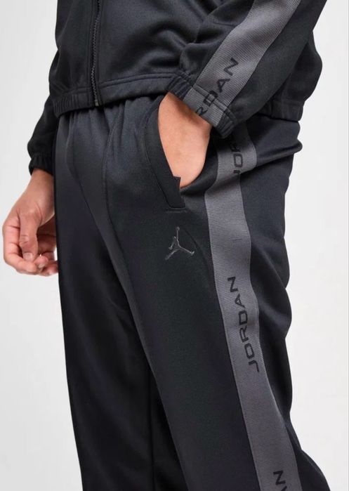 Штани NIKE JORDAN. Essentials Tracksuit Pants.  Оригінал