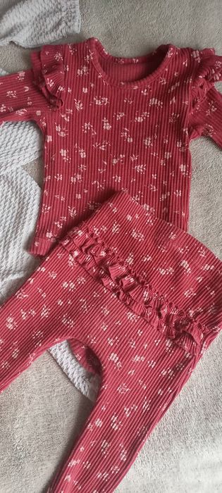 Костюм для дівчинки 9-12 міс