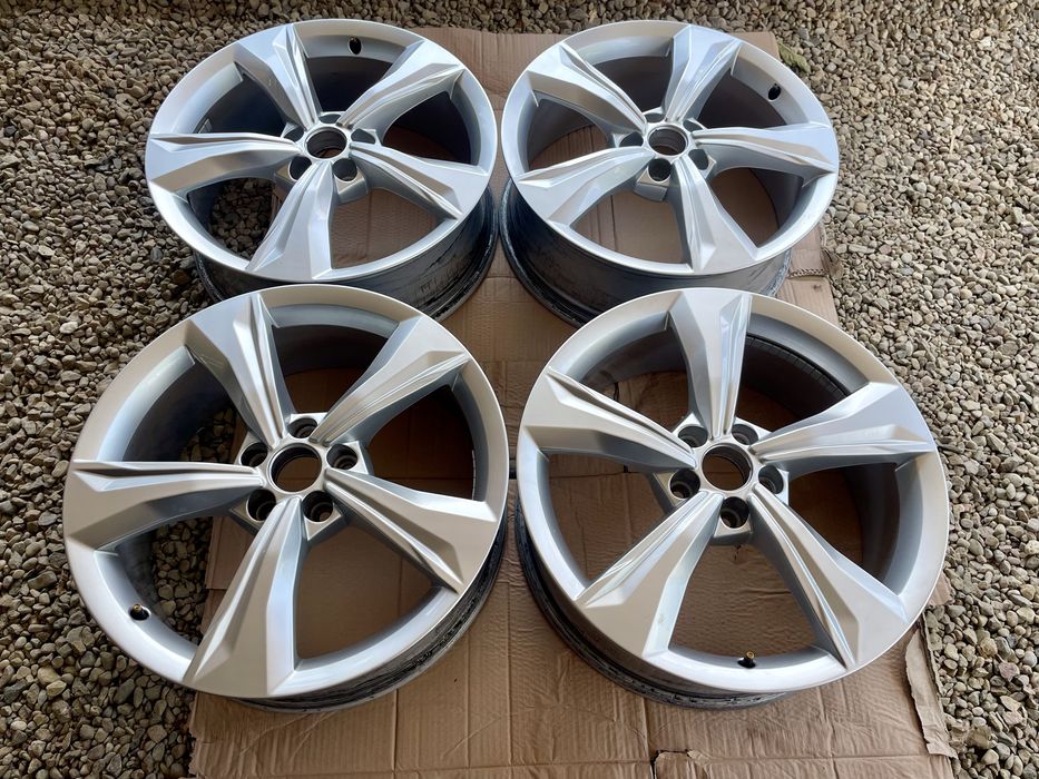 Felgi aluminiowe audi q5 a6 a7 a8 19”