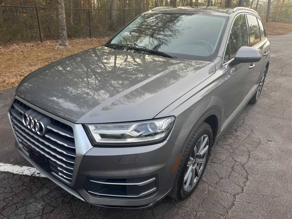 Audi Q7      2018
