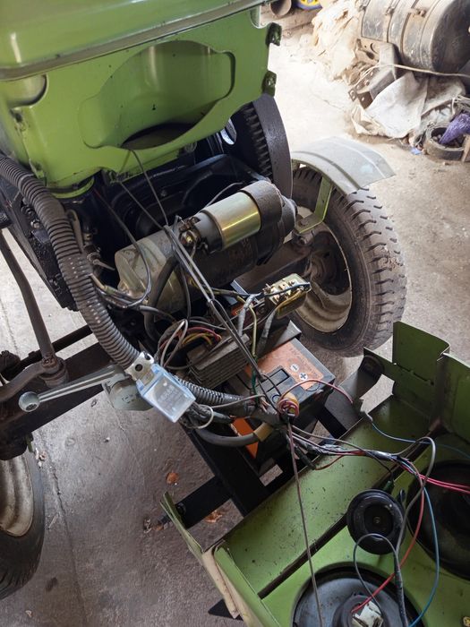 Мототрактор Зубр 12 к.с. продам