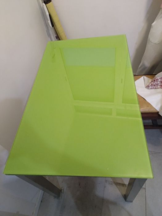 Mesa de cozinha de vidro