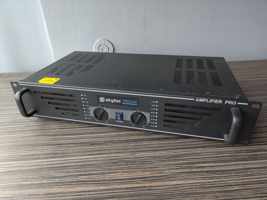 Końcówka mocy Skytec Pro 240