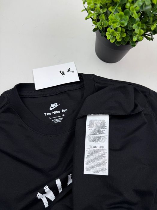 Футболка Nike Swoosh майка найк свуш