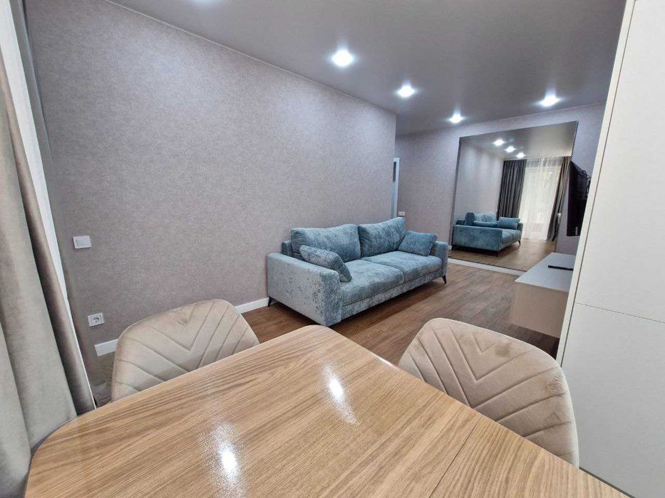 Нова Студія в Парку біля Набережної. Світло 24/7