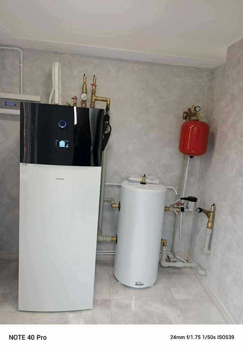 Pompa ciepła DAIKIN Altherma 8 kW. 180l CWU z montażem
