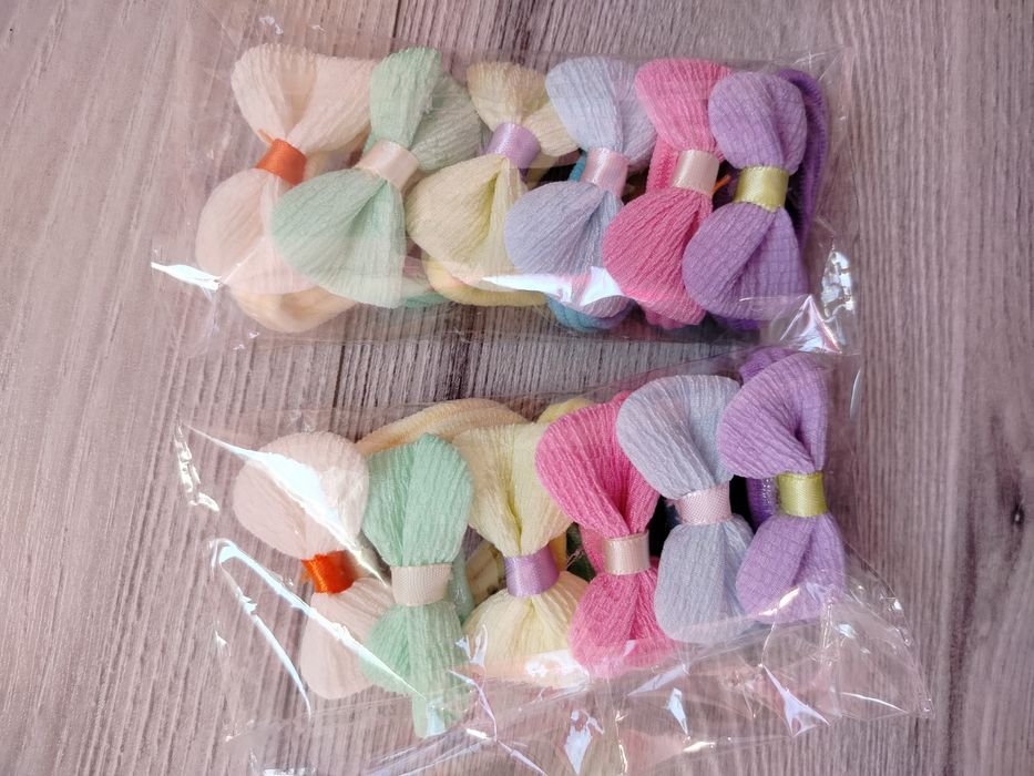 Śliczne gumki kokardki nowe