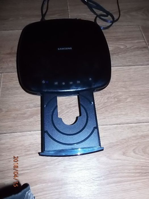 Лазерный видеопроигрыватель SAMSUNG Модель DVD-F1080 NWT