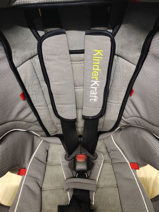 Fotelik samochodowy KinderKraft 9kg-35kg