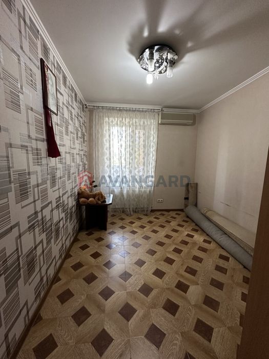 Продам 4 кім квартиру бульвар Центральний 23