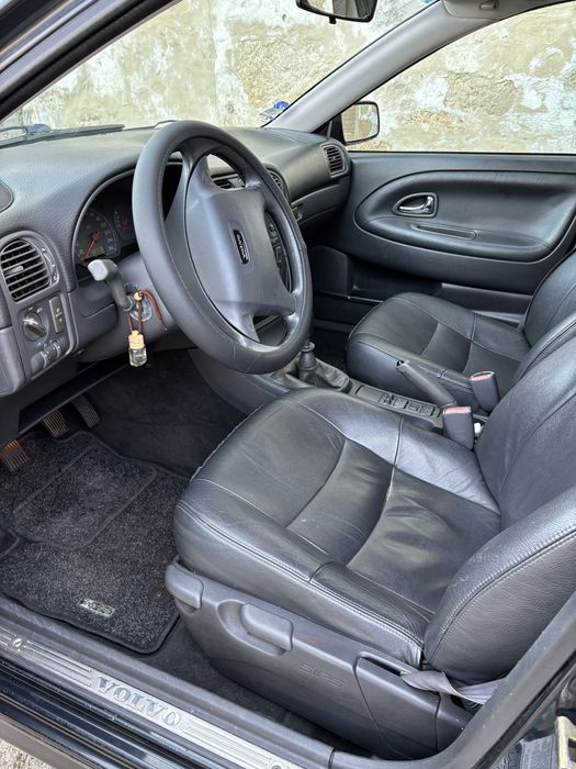 Carro Volvo V40