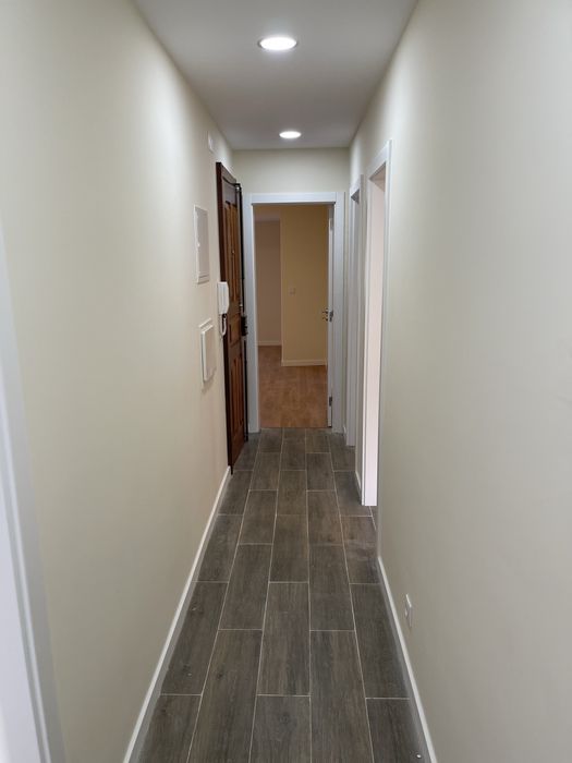 Alugo apartamento T2 Queluz