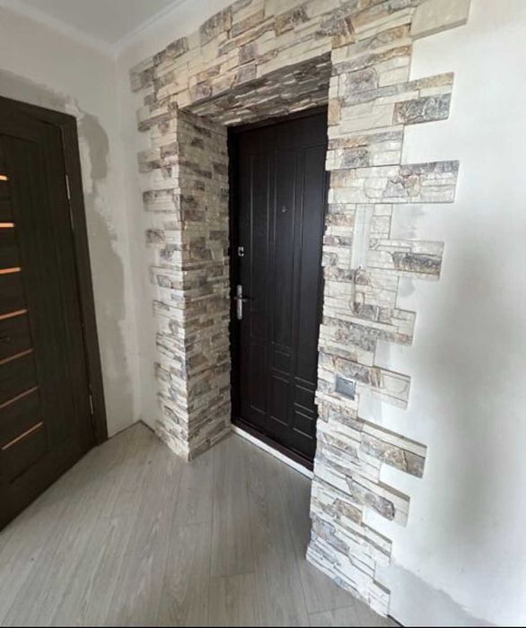 (3) Продам 2-кімнатну квартиру на Замості 1736