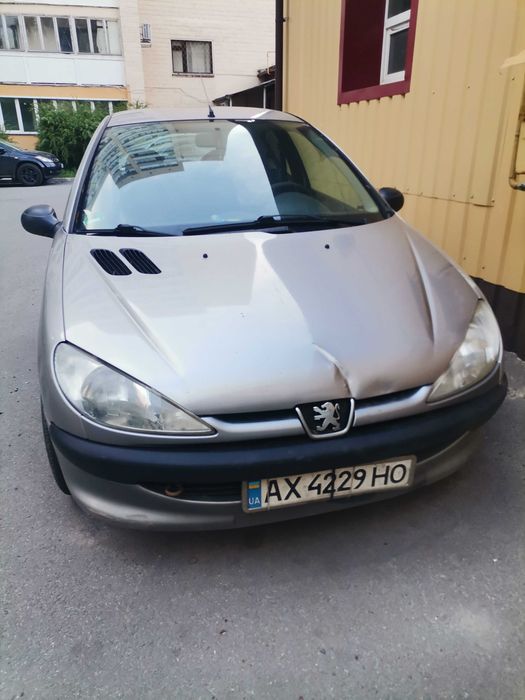 Продам Peugeot 206