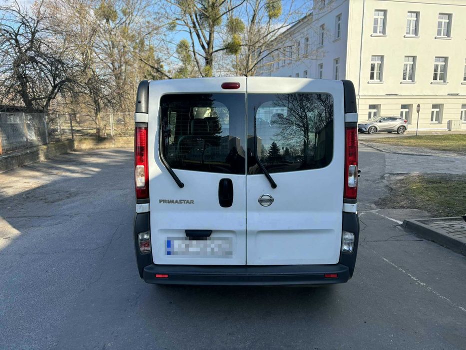 Renault Trafic 2.0 DCi LIFT Brygada 6 osób 09r Bez DPF/Dwumasy(vivaro)