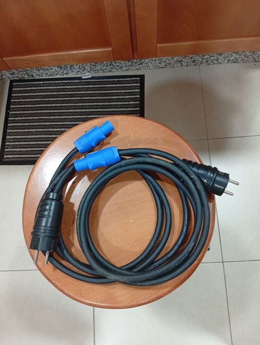 2 Cabos Alimentação Powercon semi Novos