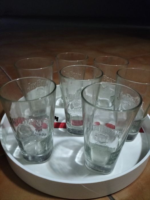 Conjunto de 11 copos jim Bean novos